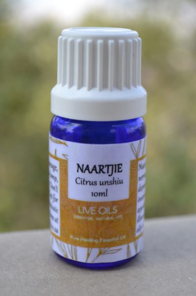 Alive Oils Naartjie Pure Essential Oil - A calmative for nerves, stress, a digestive tonic that calms the intestines, gas, liver stimulant, and anti-septic disinfectant cleanser.